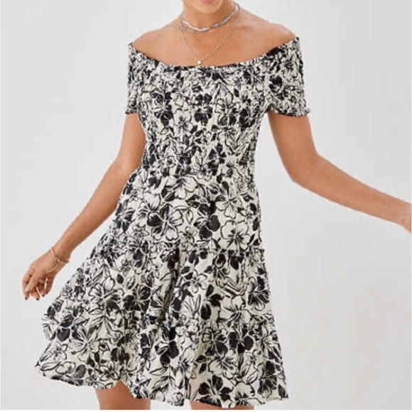 AE Outfitters Shoreline Smocked Floral Mini Dress Black/Cream Size Large - Picture 2 of 12